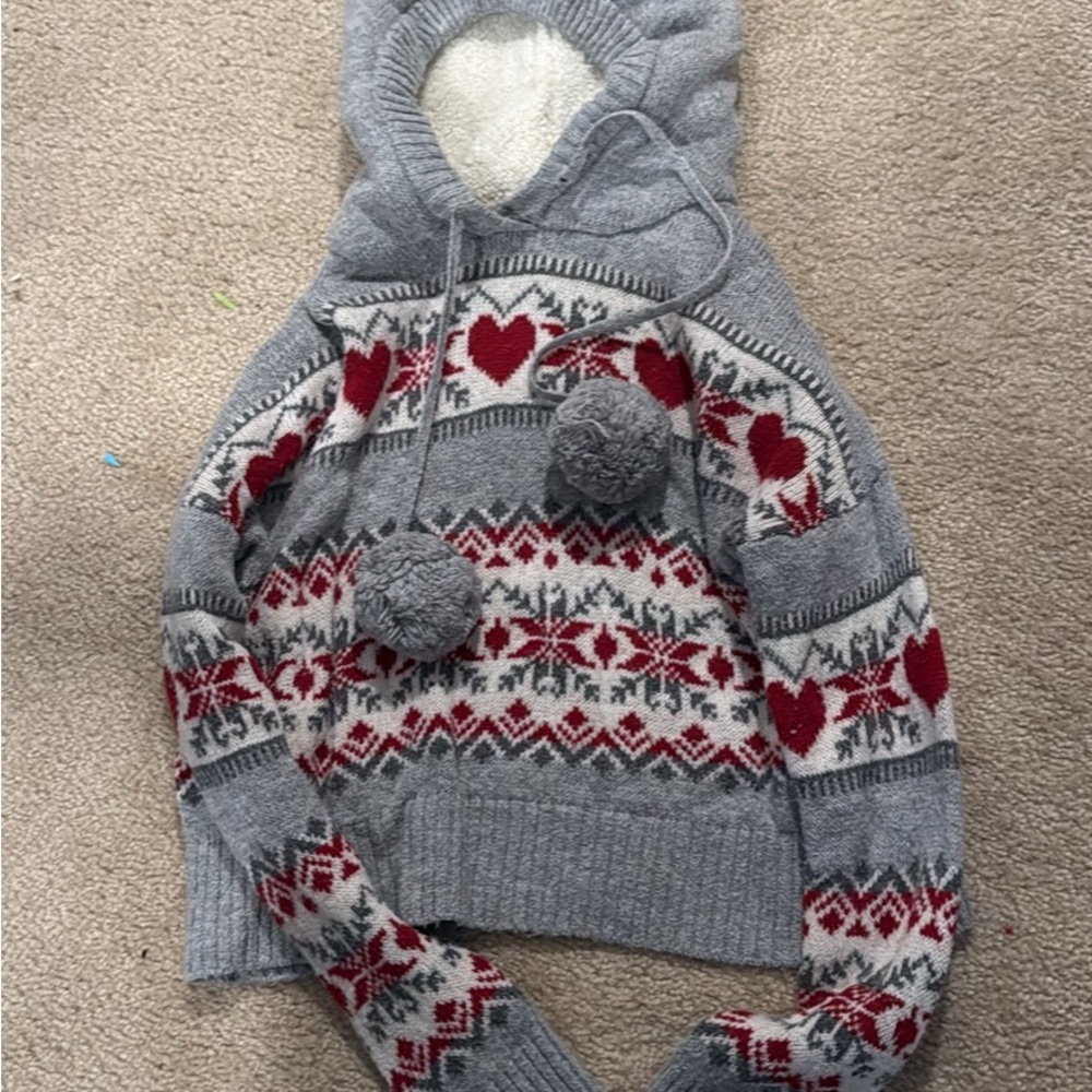 Cozy Gray and Red Heart Patterned Women's Sweater